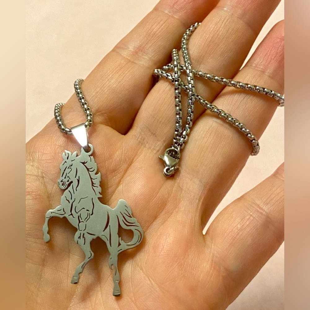 Silver Horse Pendant Necklace. Stainless steel